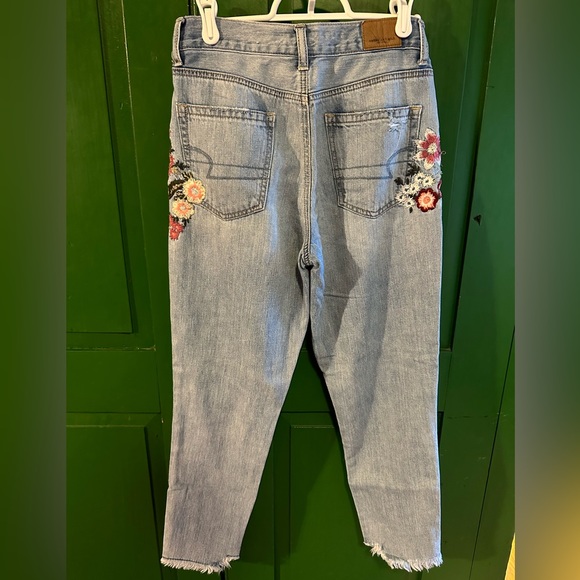 American Eagle Mom Jean, Size 0S - Picture 3 of 5